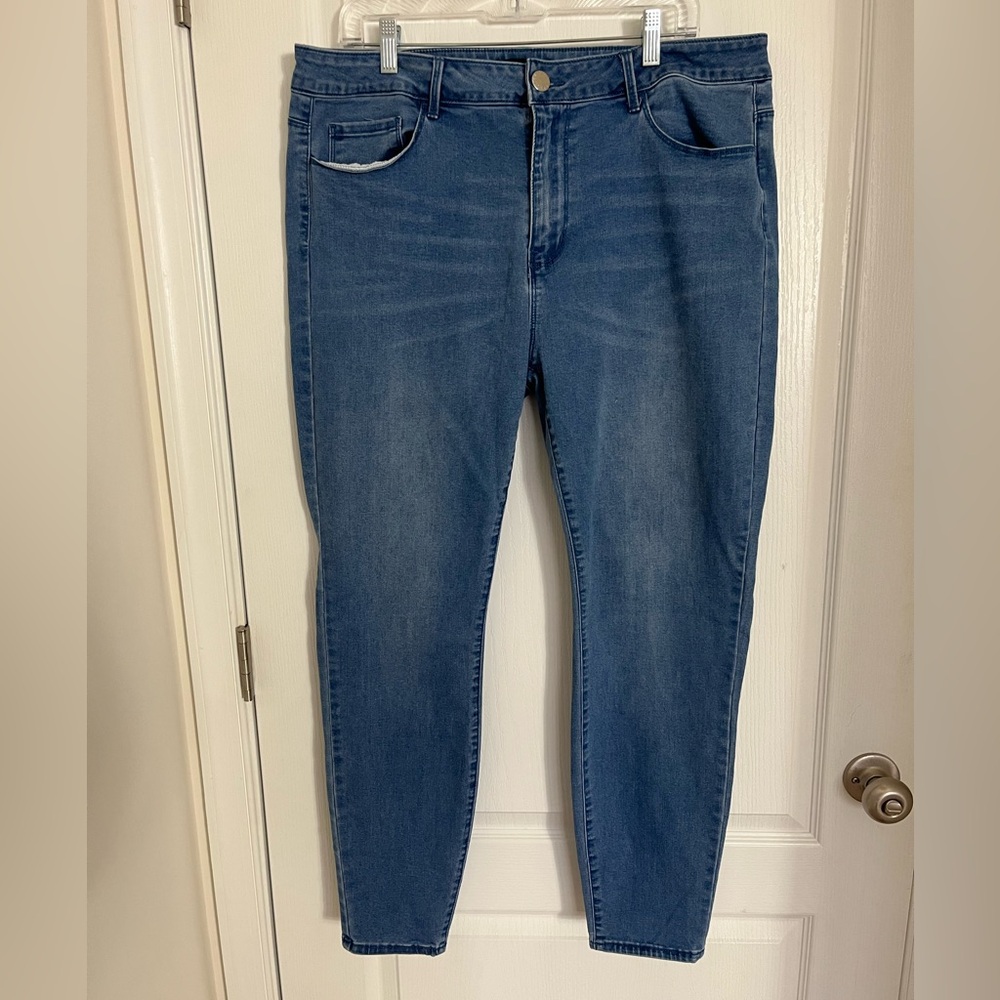 Forever 21 Blue Skinny Jeans Size 18 Plus Sized Denim